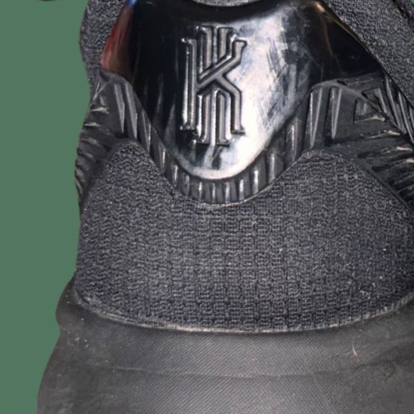 2019 NIKE KYRIE FLYTRAP 2 BLACK HYPER PINK SIZE 7.5 AO-4436-005 - Picture 3 of 7